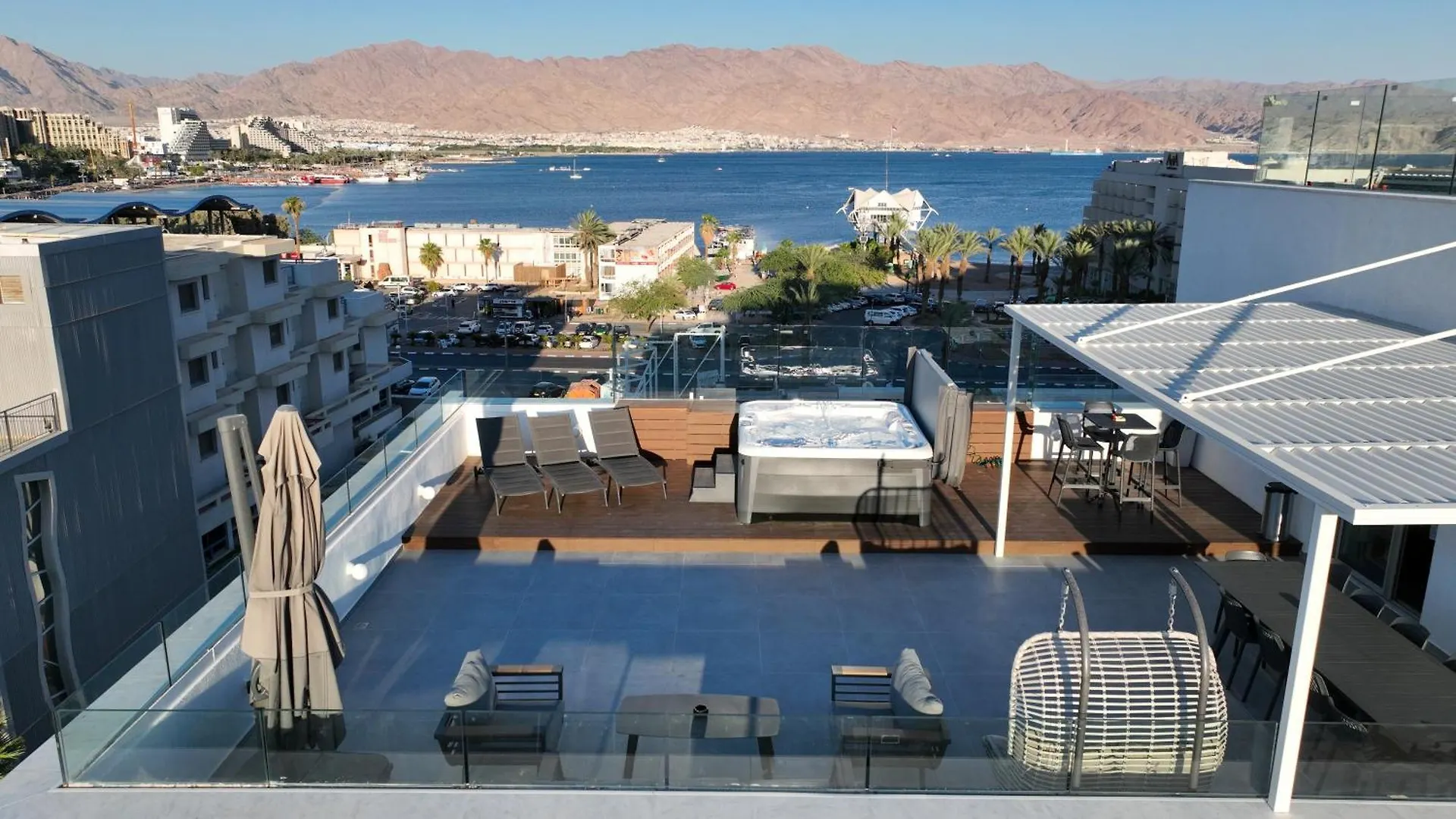 Sea Side-Presidential Suite Amazing View Privet Jacuzzi Ejlat Apartmán